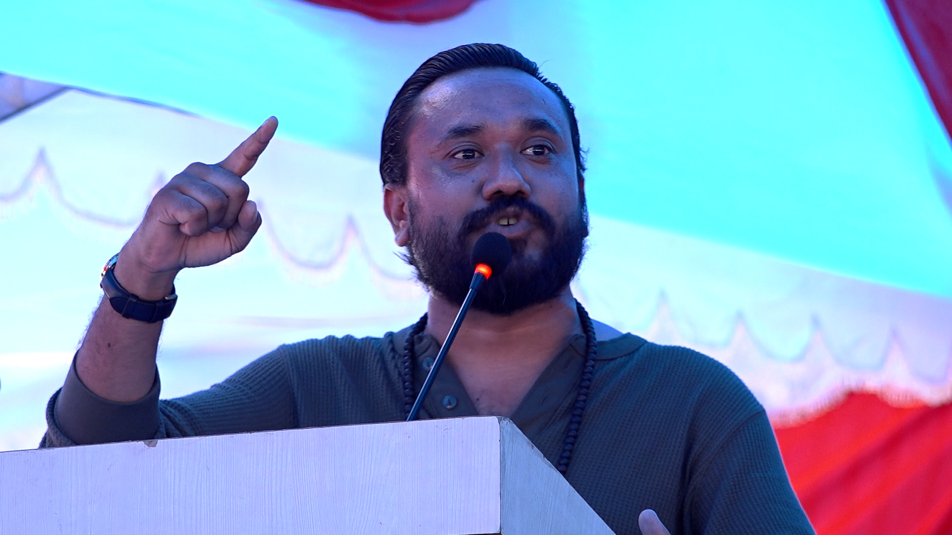 सहीद परिवारलाई सुनारको सान्तवना: ‘तिम्रो छोराले गो...